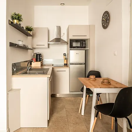 Helios Apartment